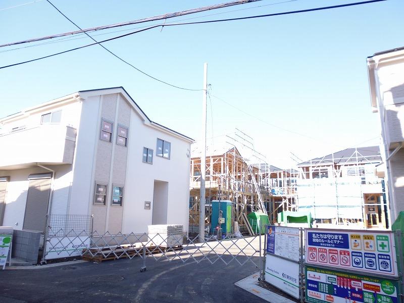 Local appearance photo. Local (12 May 2013) Shooting