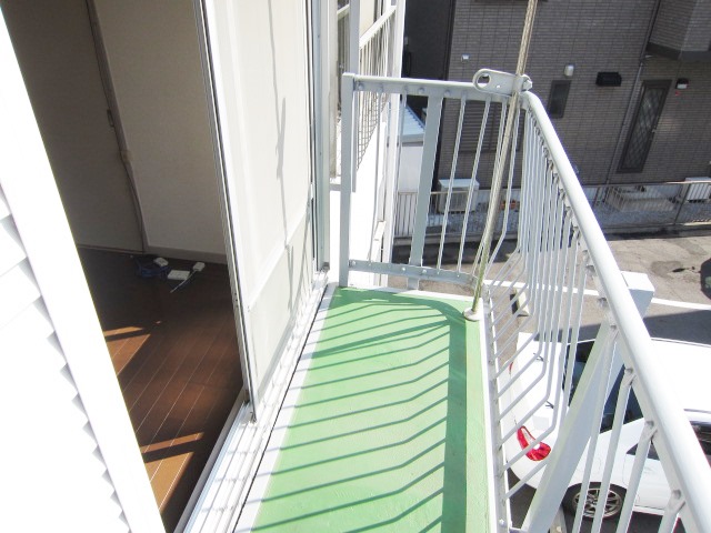 Balcony. South-facing sun per favorable properties of