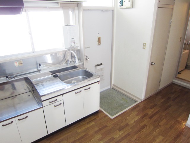 Entrance. Entrance is also bright design