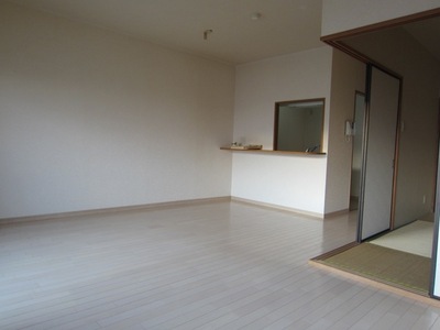 Living and room. Slowly relaxing living