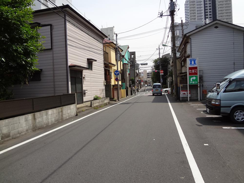 Local photos, including front road. Local (April 2012) shooting