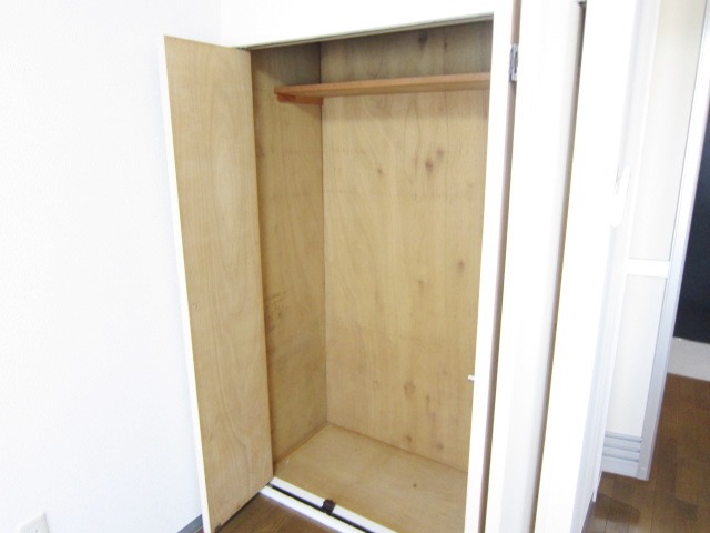 Receipt. There is of course also housed