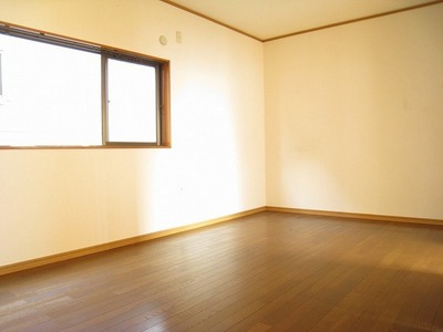 Living and room. The 7.5 Pledge of Western-style there is a storage