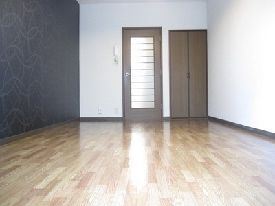 Living and room. It is fashionable in the accent Cross adoption ☆