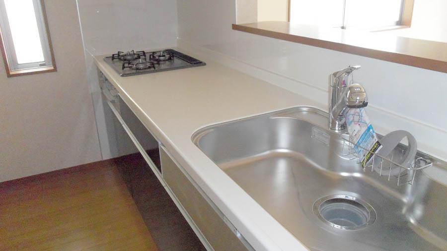 Kitchen. Was building completed. Such as the actual image from per yang, We have to wait all the time so you can see directly.