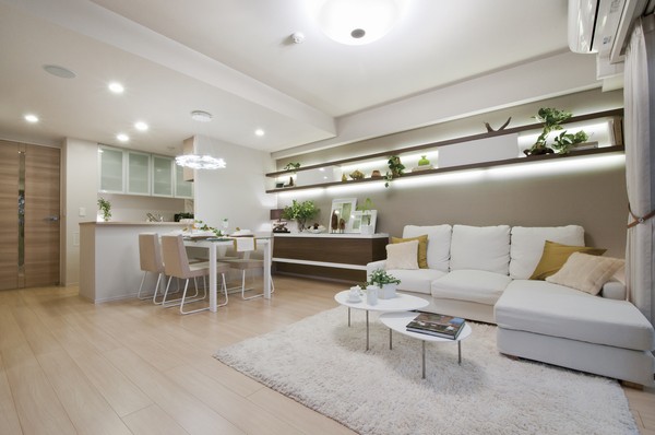 Warm slowly from the ground without causing wind living which adopted the "TES hot water floor heating" ・ dining