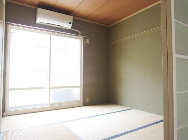 Living and room. Calm Japanese-style space