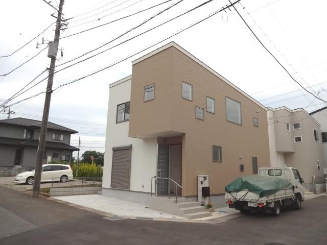 Local appearance photo. 5 Building (July 2013) Shooting