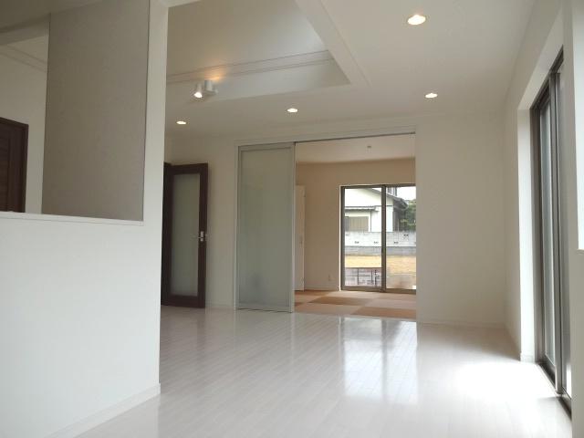 Living. 5 Building (July 2013) Shooting