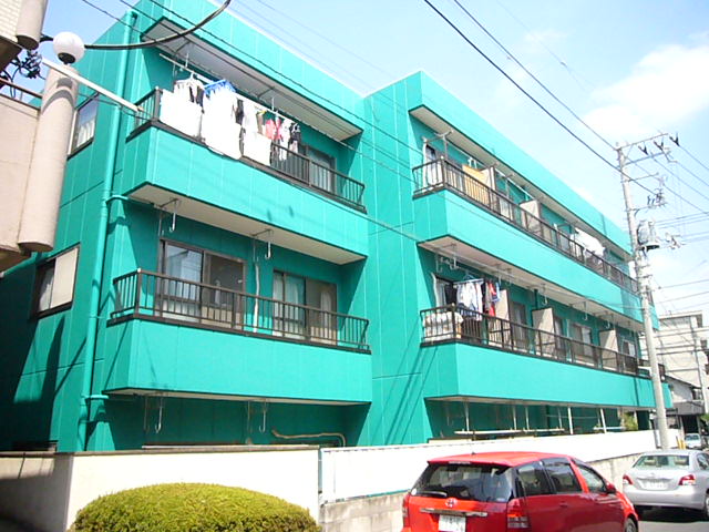 Building appearance. It is a building of a brilliant appearance.