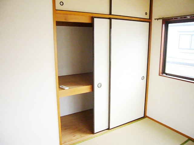 Receipt. Safe storage capacity is also the one with a lot of luggage.