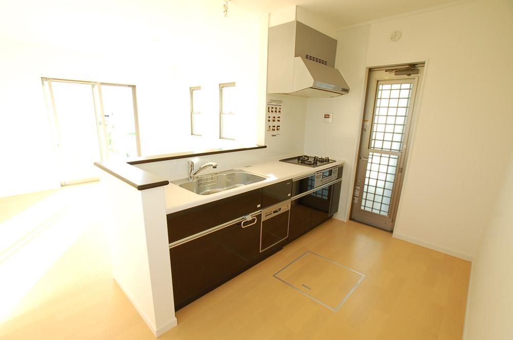 Kitchen. Indoor (September 2013) Shooting