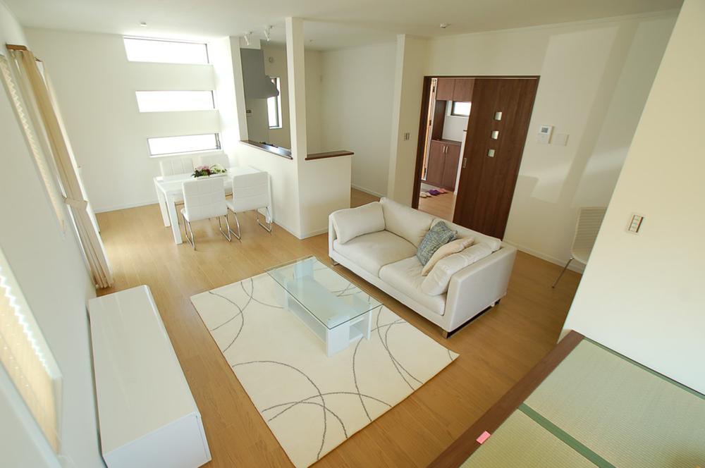 Living. Indoor (10 May 2013) Shooting