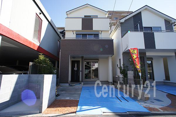 Local appearance photo. Live local that parking is facing the weak glad front 6m or more of the road to Mama (11 May 2013) Shooting 1 Building