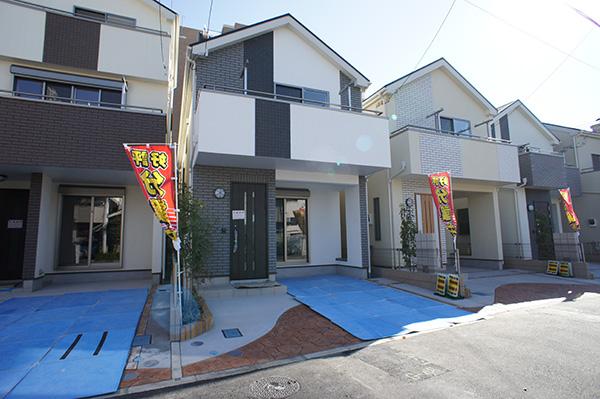 Local appearance photo. Local (11 May 2013) Shooting Building 2