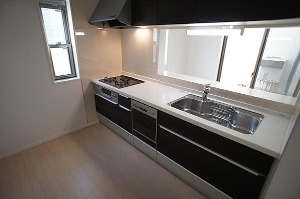 Kitchen. Indoor (11 May 2013) Shooting Building 2