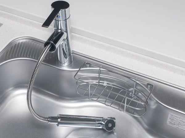 Kitchen.  [Water purifier built-in shower faucets] Adopt a water purifier built-in shower faucet with a convenient pull-out head to clean the sink. (Same specifications)