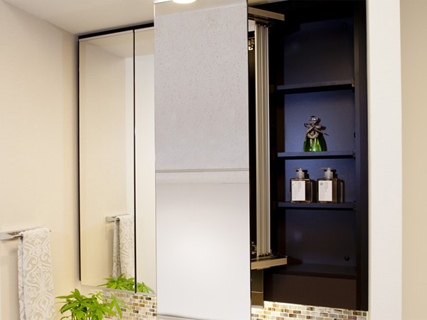 Bathing-wash room.  [Original design vanity] Adopt the artificial marble of the integrally molded bowl and counter. There is no seam, We consider the care. Adopt a soft-close feature that close to quiet the vanity of the storage door. (Model Room A type ・ Select 1 / Free of charge ・ Application deadline Yes)