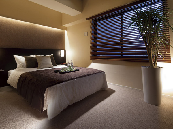 Interior.  [Master bedroom] The main bedroom to create a comfortable private time. The height of the degree of freedom that you can arrange the interior and furniture of your choice is attractive. (Model Room A type ・ Select 1 / Free of charge ・ Application deadline Yes)