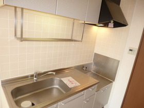 Kitchen. 2-neck is a gas stove can be installed