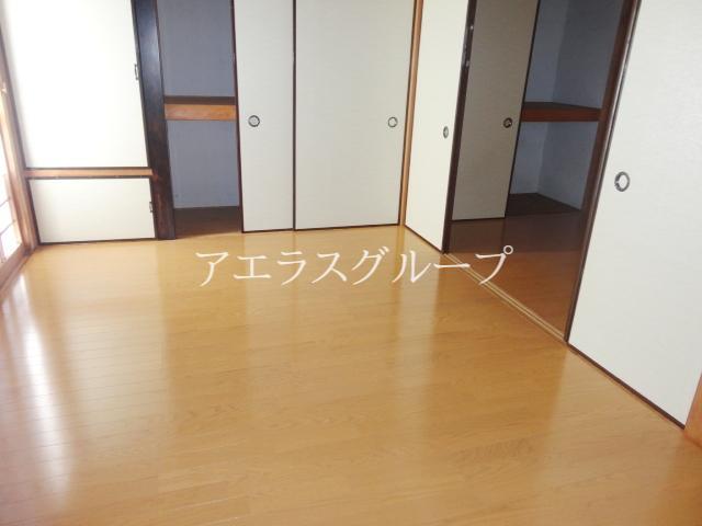 Living and room. Bedroom plugging of the day