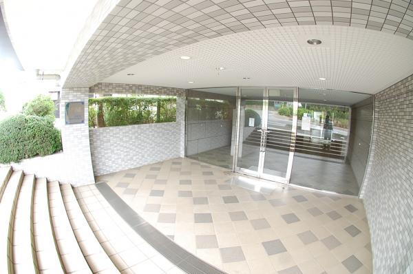 Entrance. auto lock