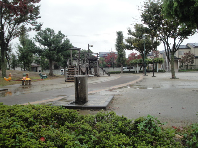 park. 300m to the park (park)