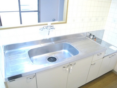 Kitchen.  ◆ Also happily cooking spacious kitchen ◆ 