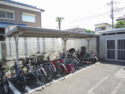 Other common areas. There are bicycle parking lot! 