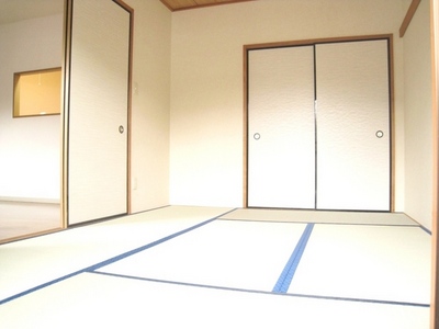 Living and room.  ◆ About 17 Pledge together LDK and Japanese-style ◆ 