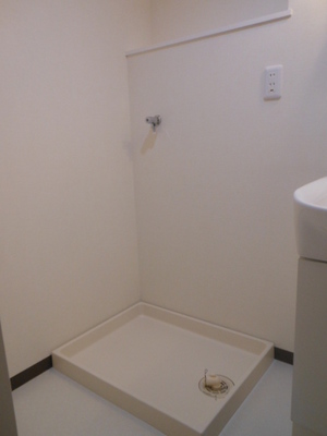 Other Equipment. Waterproof plate