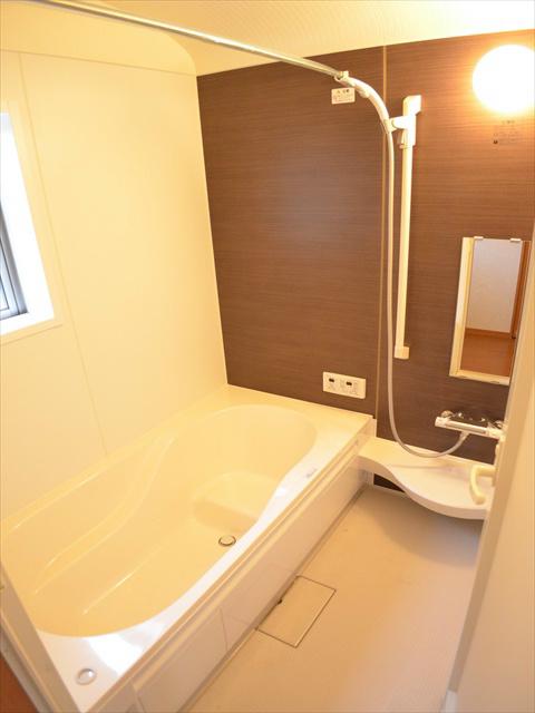 Bathroom. Please heal the fatigue of the day