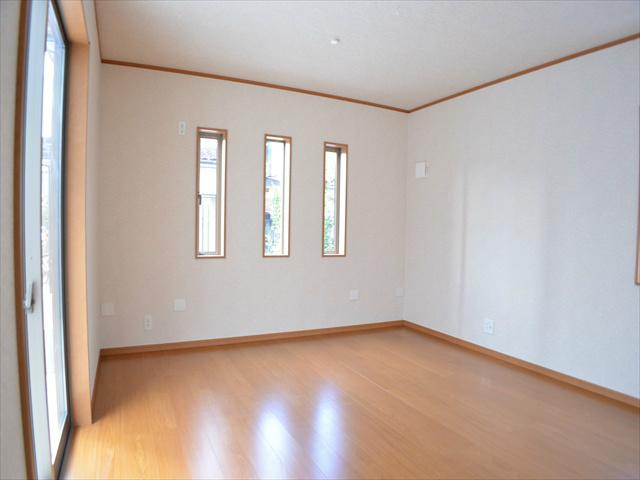 Living. It captures a lot of light