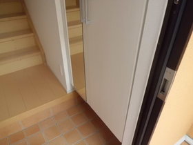 Entrance. Entrance (complete image)