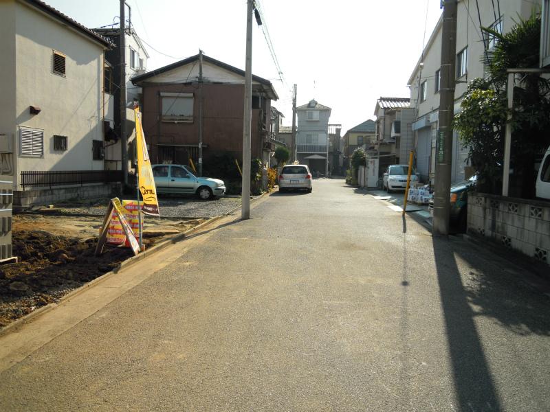 Local appearance photo. Local (12 May 2013) Shooting