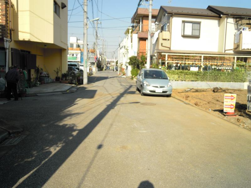 Local appearance photo. Local (12 May 2013) Shooting