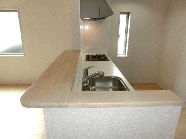 Kitchen. Local (12 May 2013) Shooting