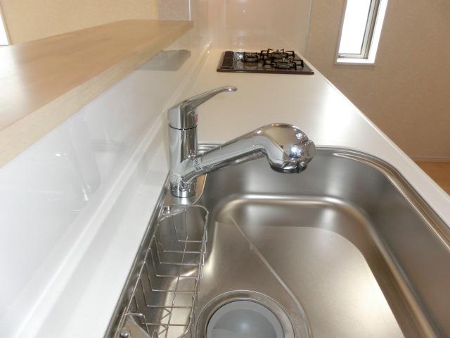 Kitchen. Indoor (12 May 2013) Shooting