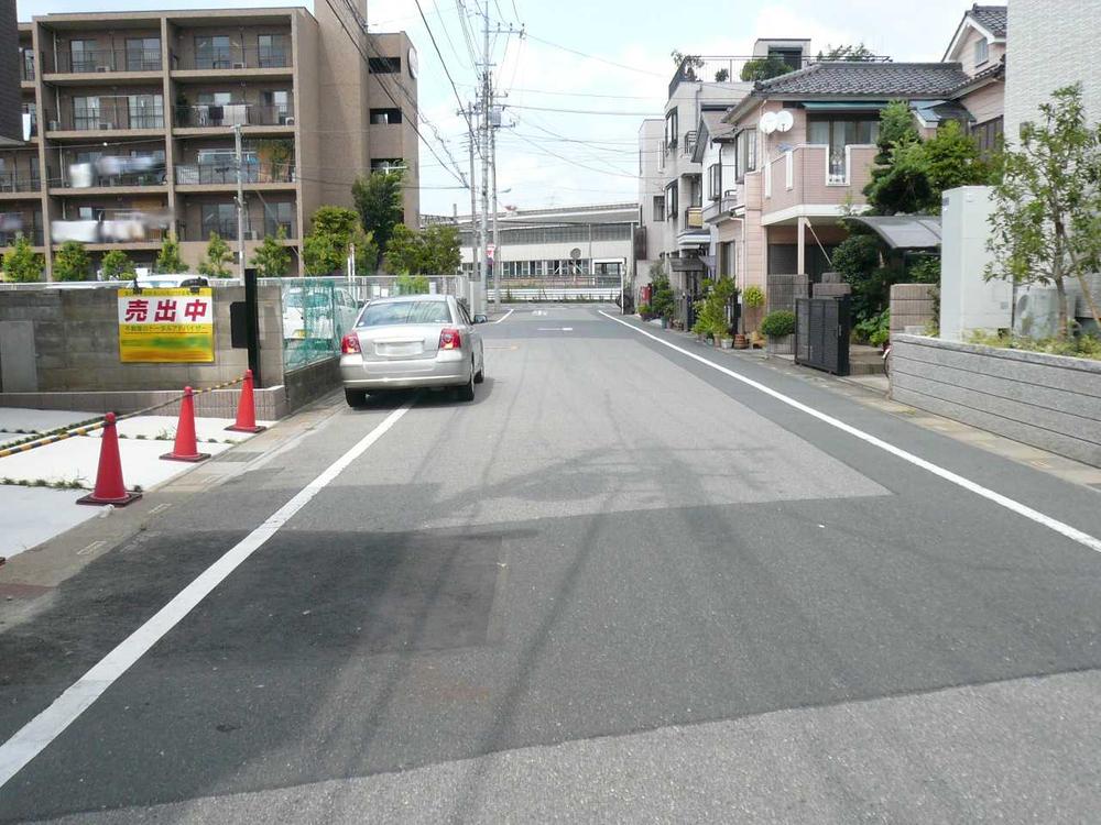 Local photos, including front road. Local (August 2013) Shooting