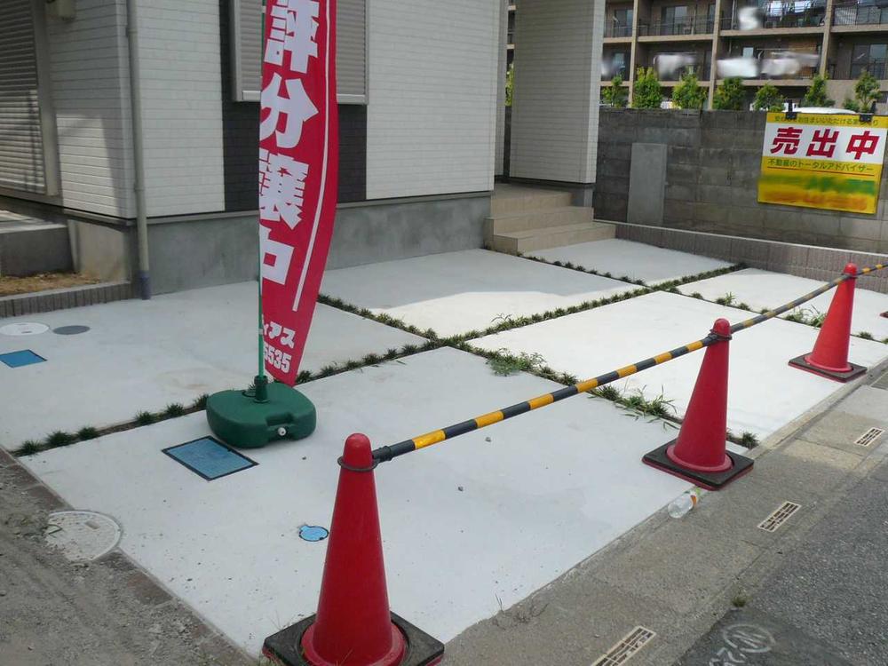 Parking lot. Local (August 2013) Shooting