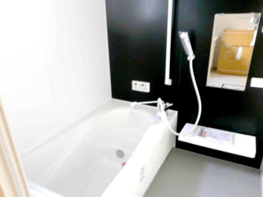 Bathroom. Was building completed. Such as the actual image from per yang, We have to wait all the time so you can see directly.