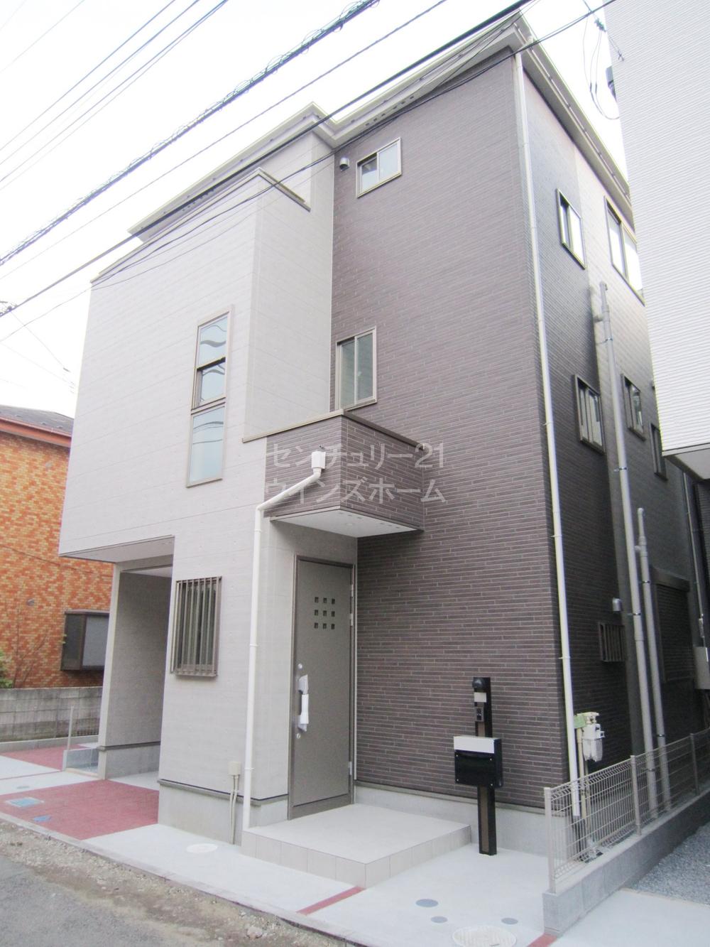 Local appearance photo. Appearance (12 May 2013) Shooting