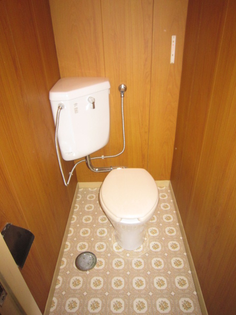 Toilet