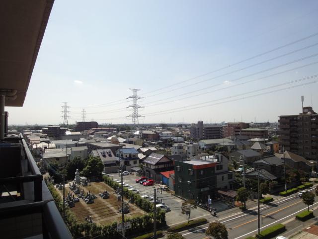 View photos from the dwelling unit. View from the site (November 2013) Shooting