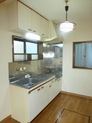 Kitchen. Two-sided lighting