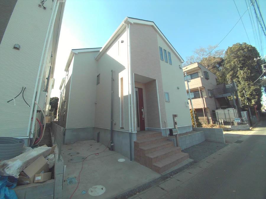 Local photos, including front road. Was building completed. Such as the actual image from per yang, We have to wait all the time so you can see directly.