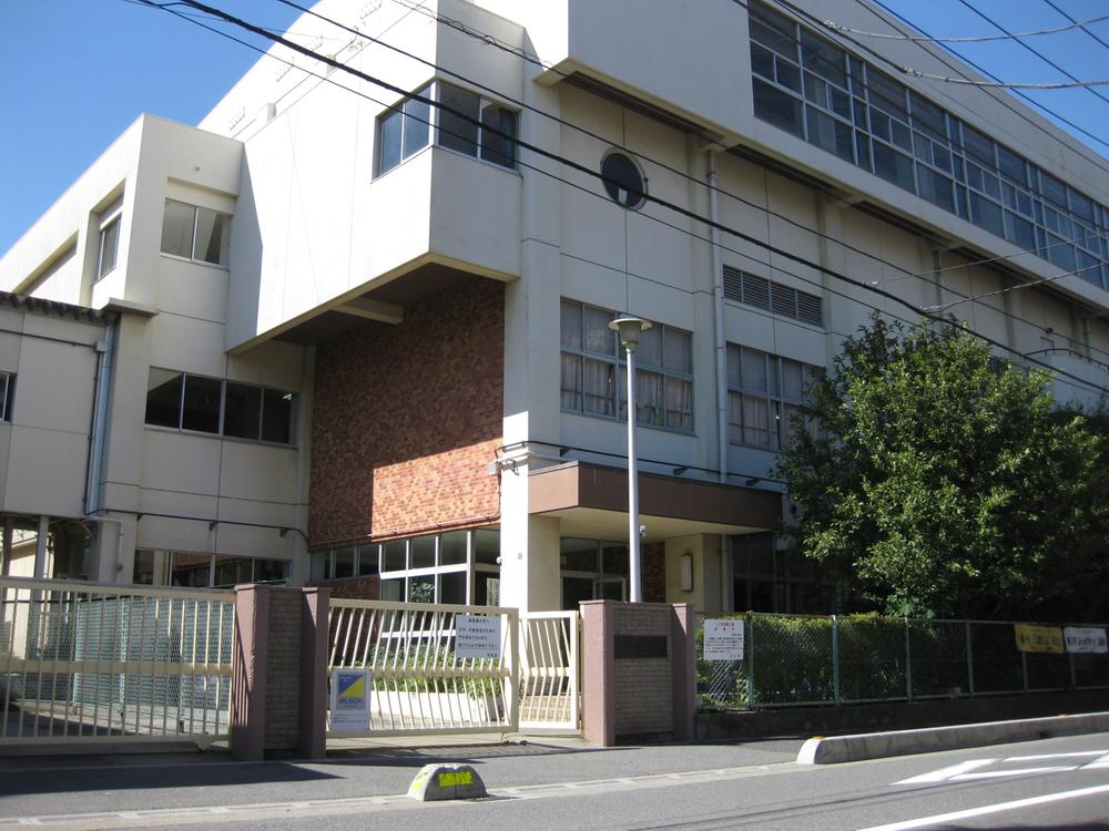 Primary school. 592m until Kawaguchi Municipal Iizuka Elementary School
