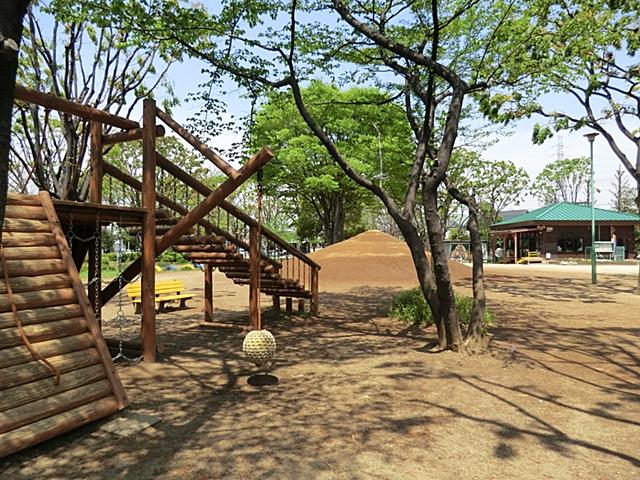 park. 476m to Maekawa sixth park