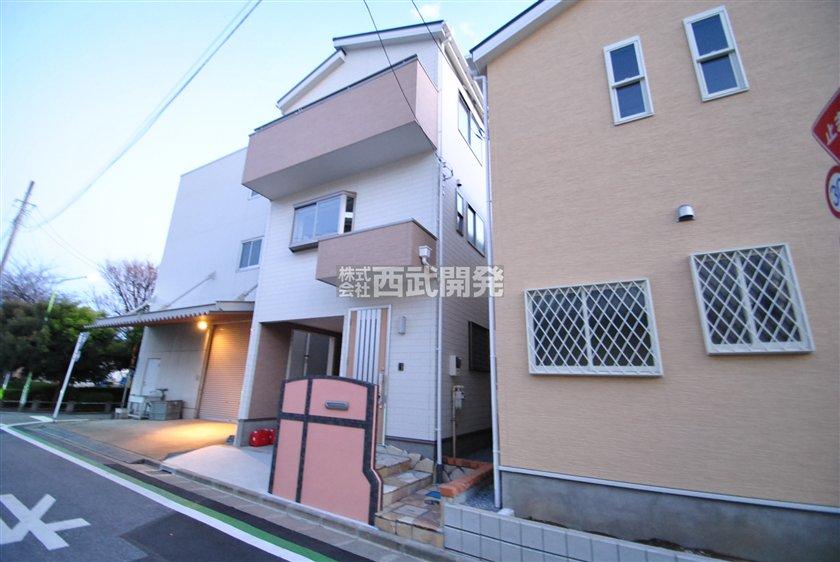 Local appearance photo. Local (12 May 2013) Shooting