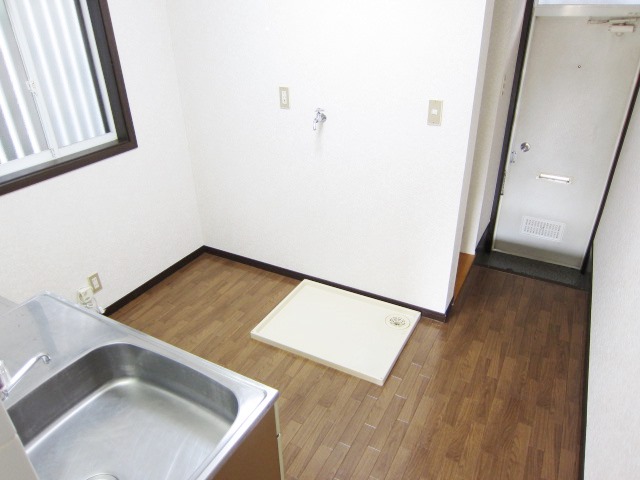 Kitchen. There is a small window in the kitchen, Good ventilation